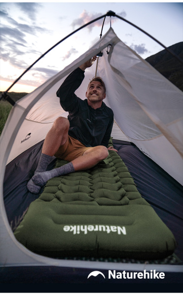 Коврик надувной Naturehike FC01 200х60х6,5 см, с подушкой, с насосом, зеленый