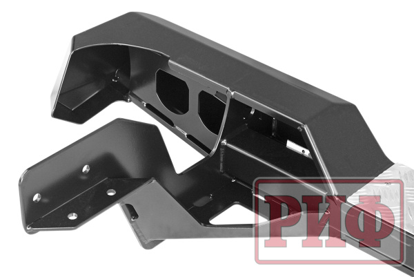 Бампер РИФ задний Toyota Hilux 1983-1997 с квадратом под фаркоп