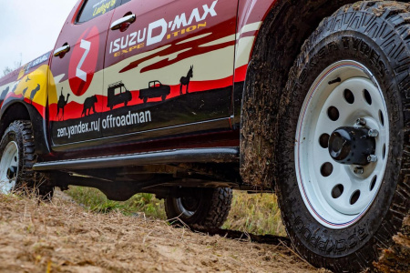 Пороги РИФ силовые Isuzu D-MAX (2012-2020)