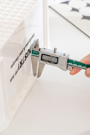 7 Контейнер IRIS для хранения, с крышкой, белый