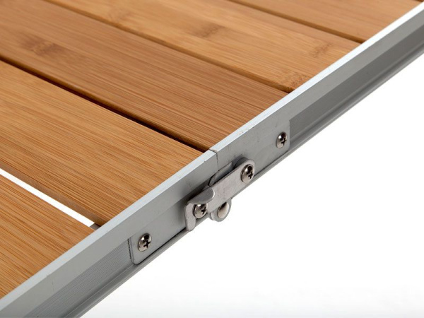 Стол кемпинговый Maverick Bamboo с бамбуковой столешницей 120,0 Х 90,0 Х 68,0 см.