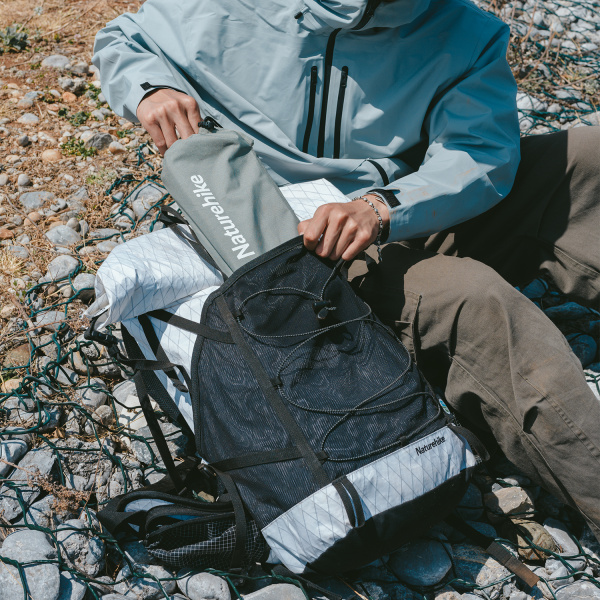 Стол туристический Naturehike складной, 40,5х29х30,5см, бежевый