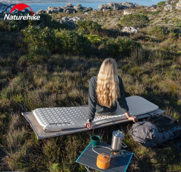 1.Коврик самонадувающийся Naturehike, 185x55x3.5 см, овальный серый.