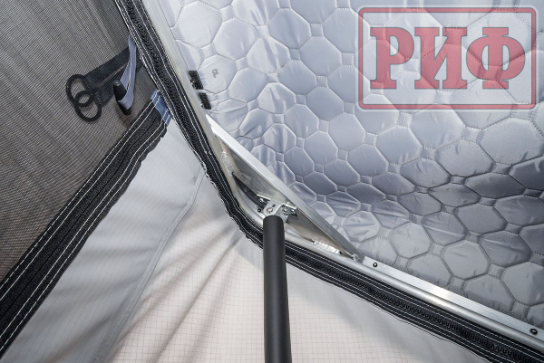 Палатка на крышу автомобиля РИФ Hard RT05-125, корпус черный, тент светло-серый, 210х125х150