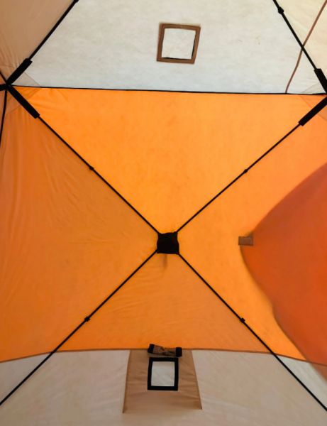 2 Палатка для зимней рыбалки TRAVELTOP (220*220*215)