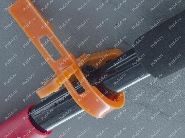 Крепление универсальное эконом-вариант (армированное, U-образное, продольная фиксация) 25-45 мм