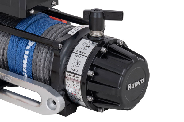 Лебёдка электрическая 12V Runva 9500 lbs 4350 кг влагозащищенная, синтетический трос