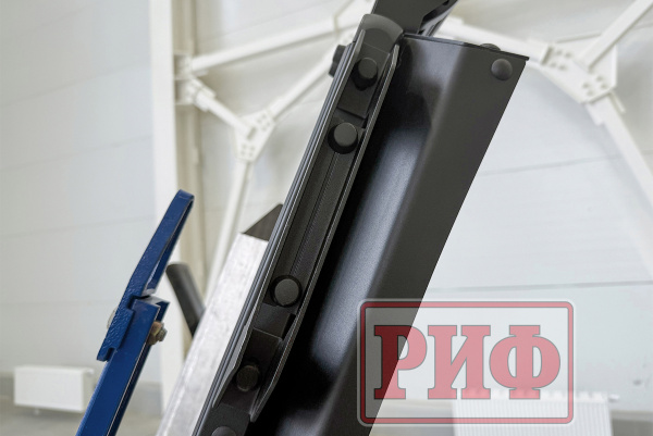 Ручки к алюминиевому багажнику (платформе) РИФ (к-т 2 шт.)