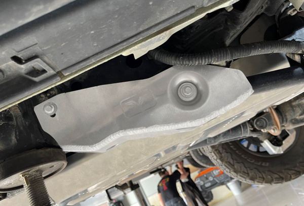 Защита Falcon нижнего продольного рычага заднего моста TANK 300, алюминиевая, 5 мм