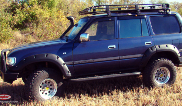 Расширители колёсных арок Toyota Land Cruiser 80 (80 мм) Расширители колёсных арок Toyota Land Cruiser 80 (80 мм)
