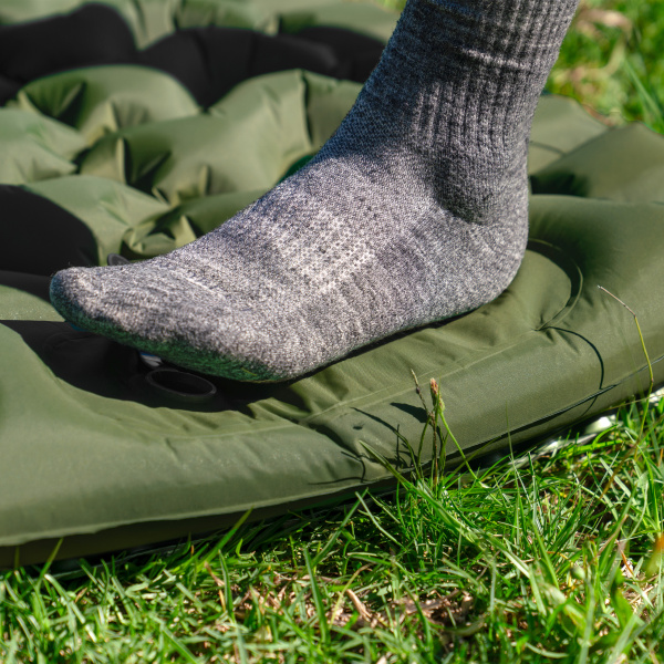 Коврик надувной Naturehike FC01 200х125х9,5 см, двойной, с насосом, зеленый