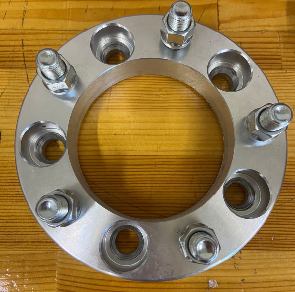 2 Проставки колесные РИФ 5x139,7, центр. отв. 108 мм, толщ. 30 мм, 14x1,5 (2 шт.) (уценка)