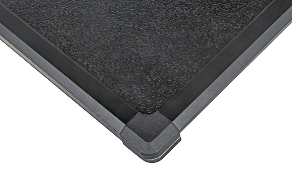 Крышка кузова РИФ для RAM (Dodge) 2019, трёхсекционная 1762х1791/1708 мм, алюминиевая, черная (5,8 ft)